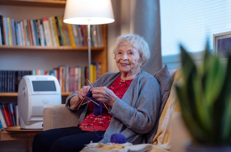Næsten hver anden dansker mener, at teknologi kan udsætte ældres plejebehov
